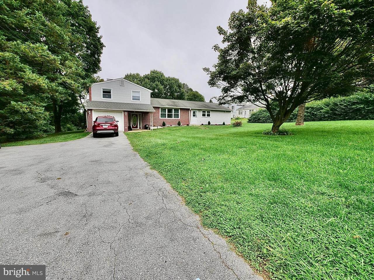917 Chester Road - Photo 1