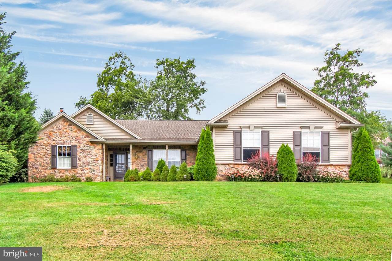 116 Round Pebble Court - Photo 1