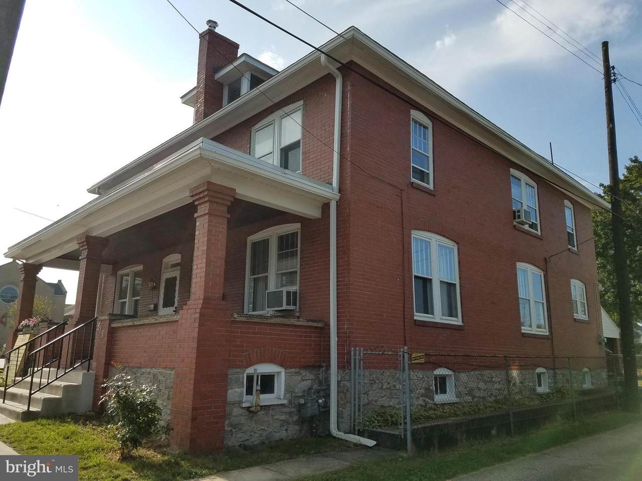 515 Howard Street - Photo 1