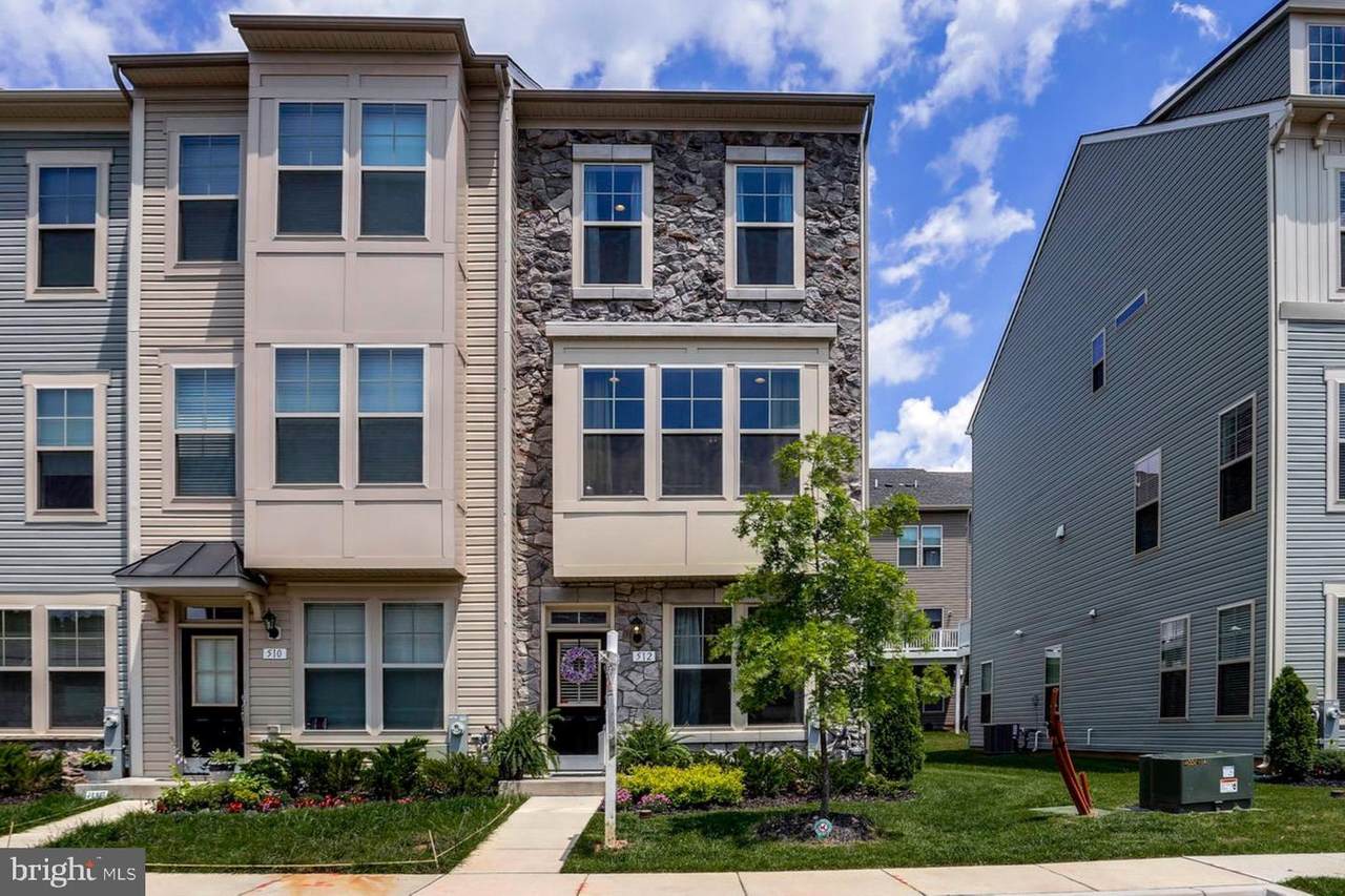 512 Pebblebrook Lane - Photo 1