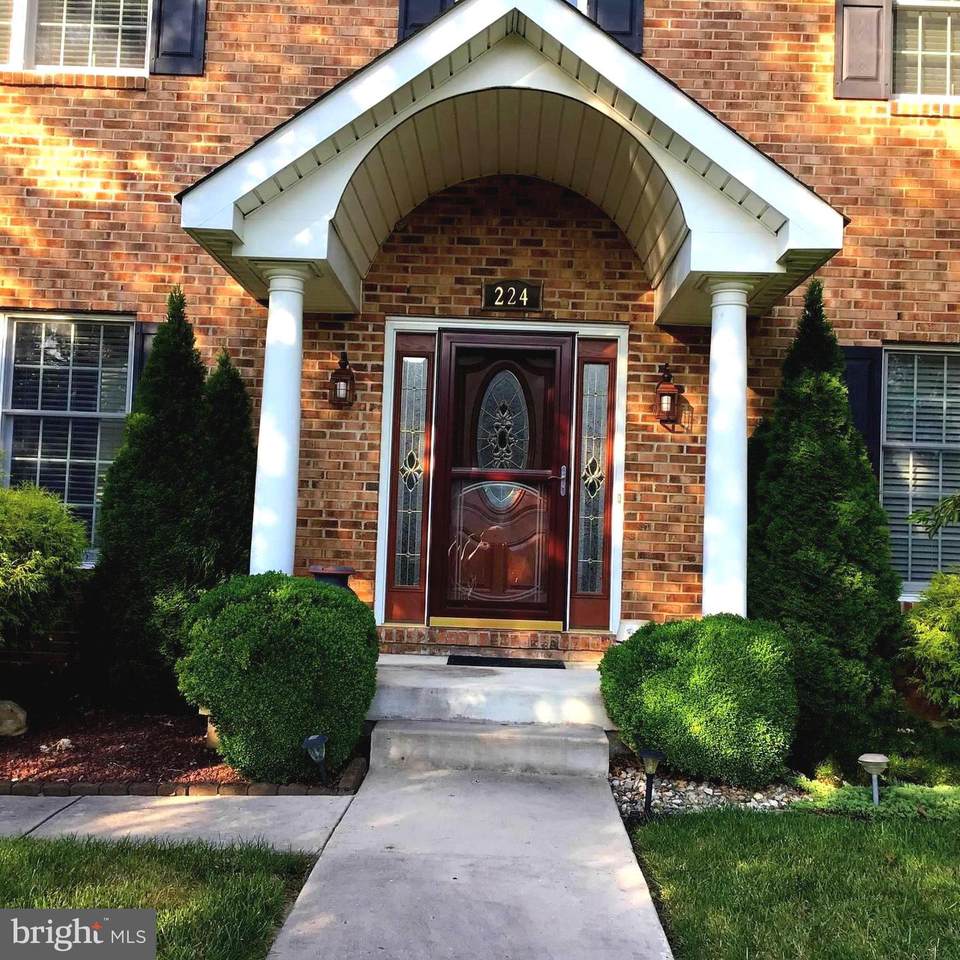 224 Delilah Drive - Photo 1