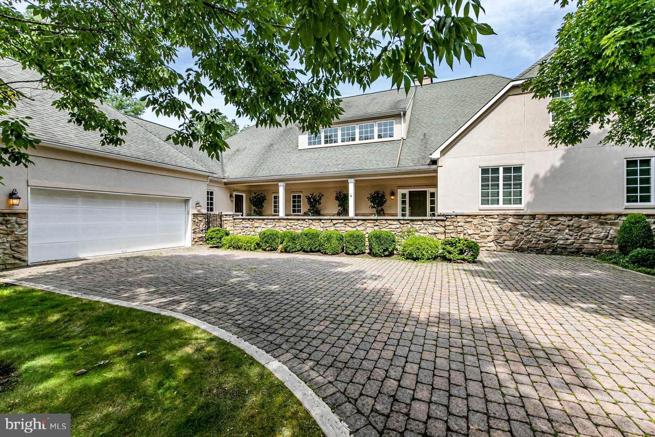 4 Windermere Way - Photo 1