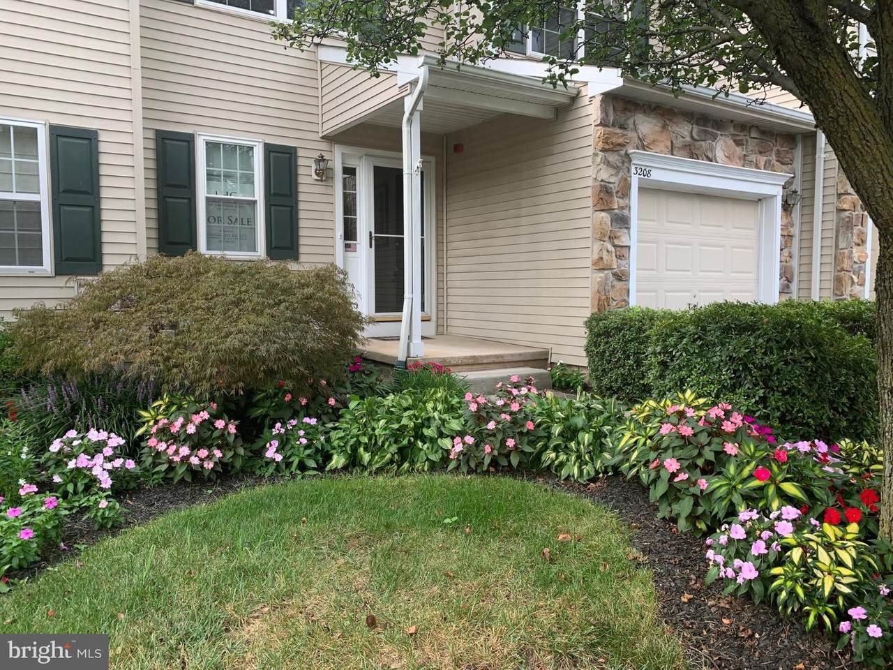 3208 Pine Glen Court - Photo 1