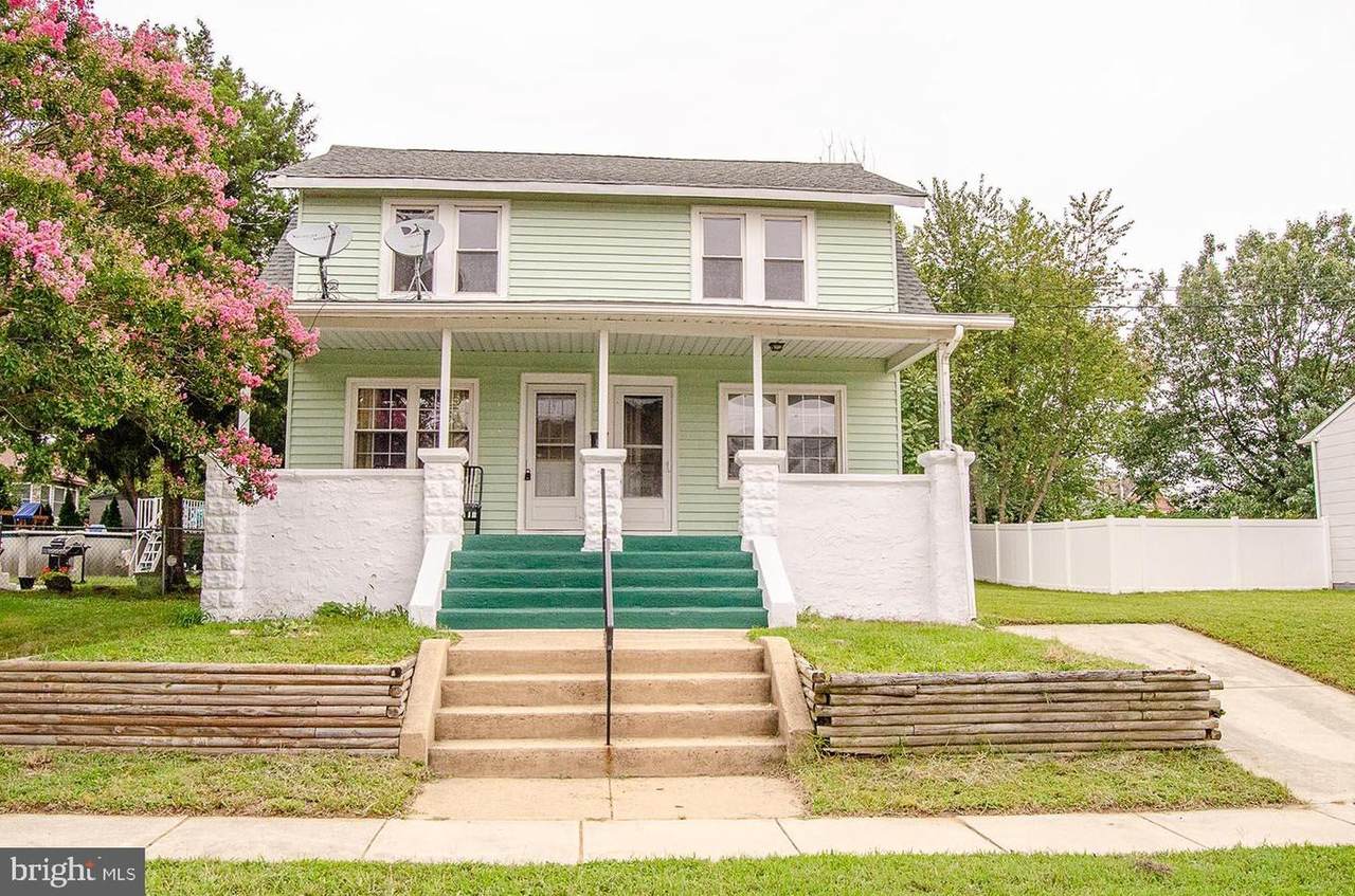 121 Monument Avenue - Photo 1
