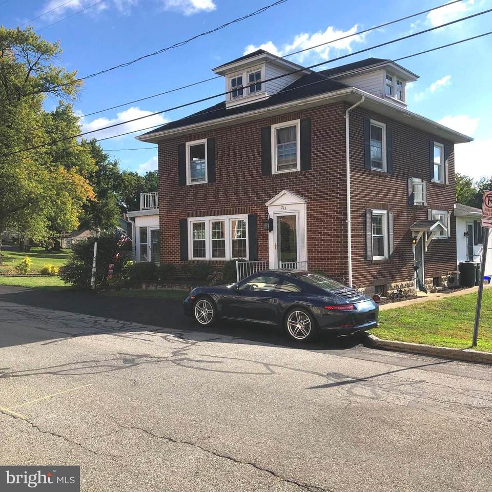 215 Angle Street - Photo 1