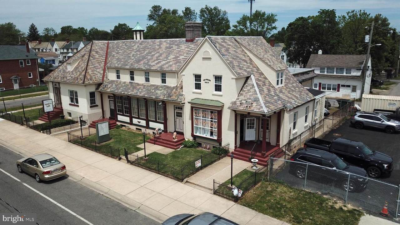 8 Commonwealth Avenue - Photo 1