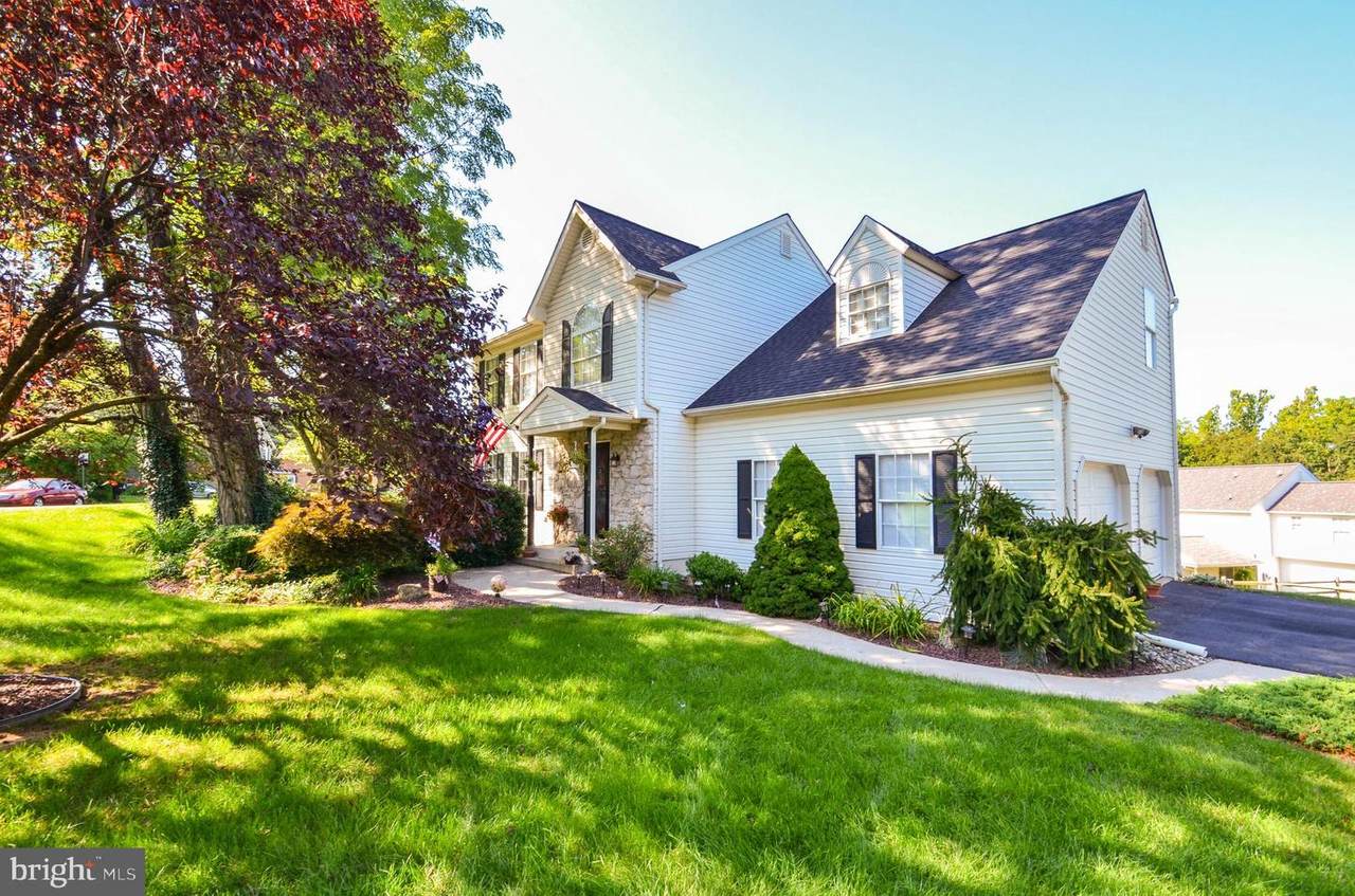 461 Franklin Street - Photo 1