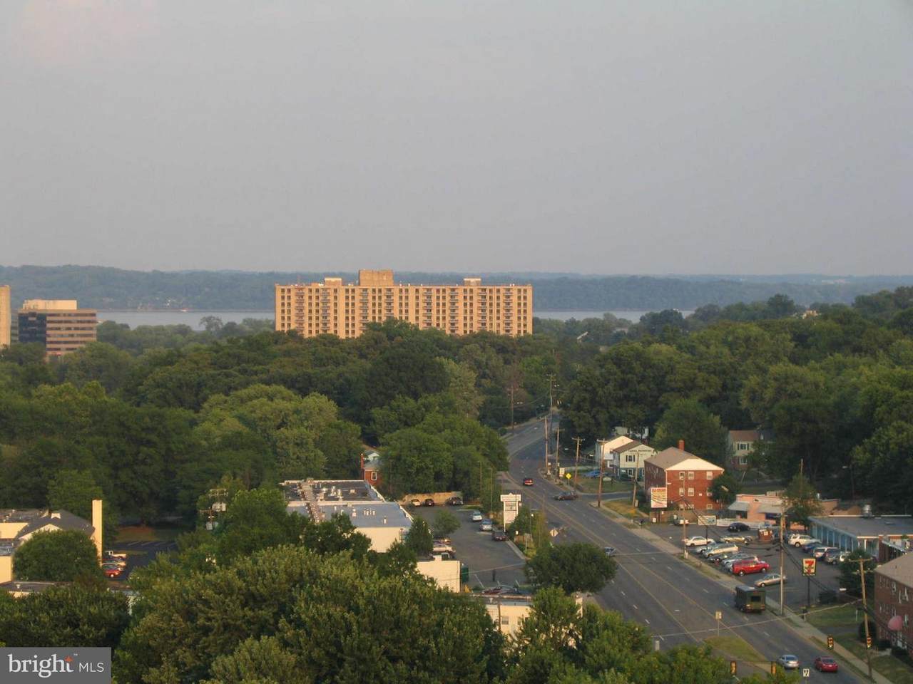 2451 Midtown Avenue - Photo 1