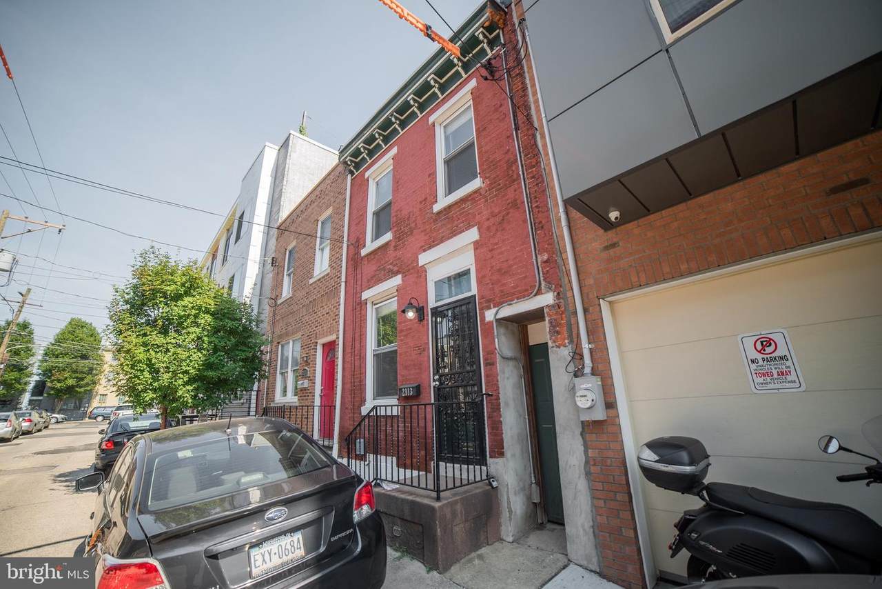 2113 Arizona Street - Photo 1