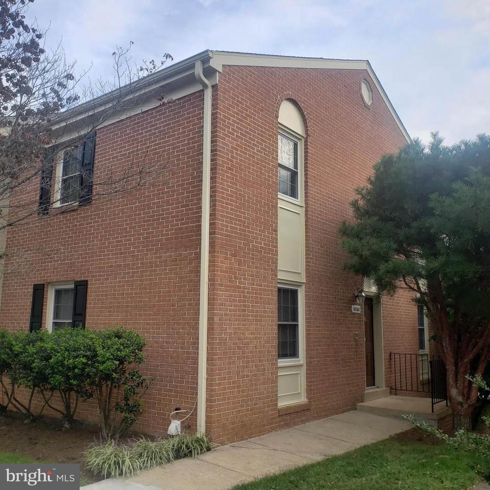 4564 Airlie Way - Photo 1
