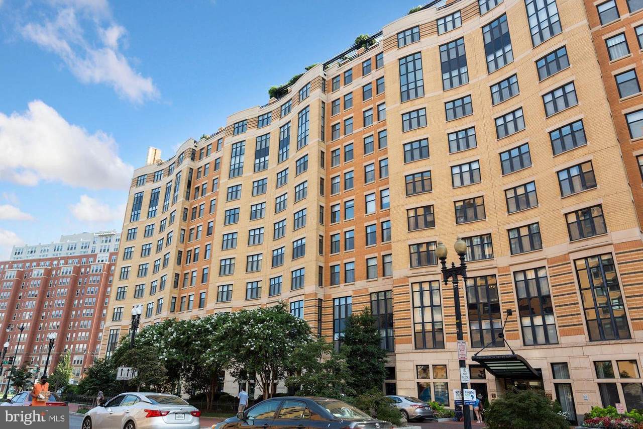 400 Massachusetts Avenue - Photo 1