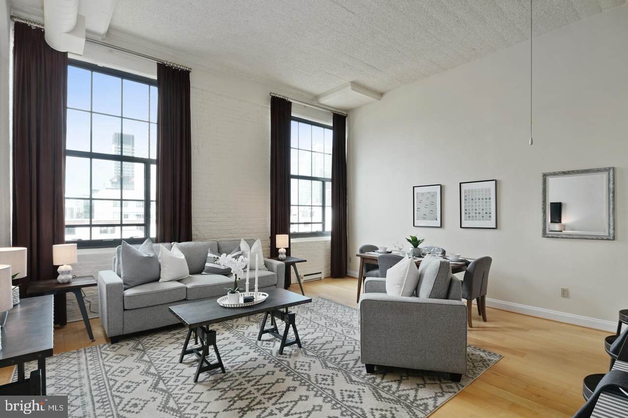 2429 Locust Street - Photo 1
