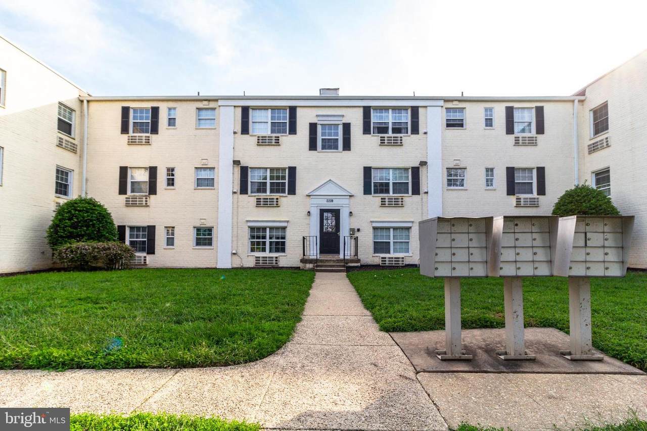 2239 Farrington Avenue - Photo 1