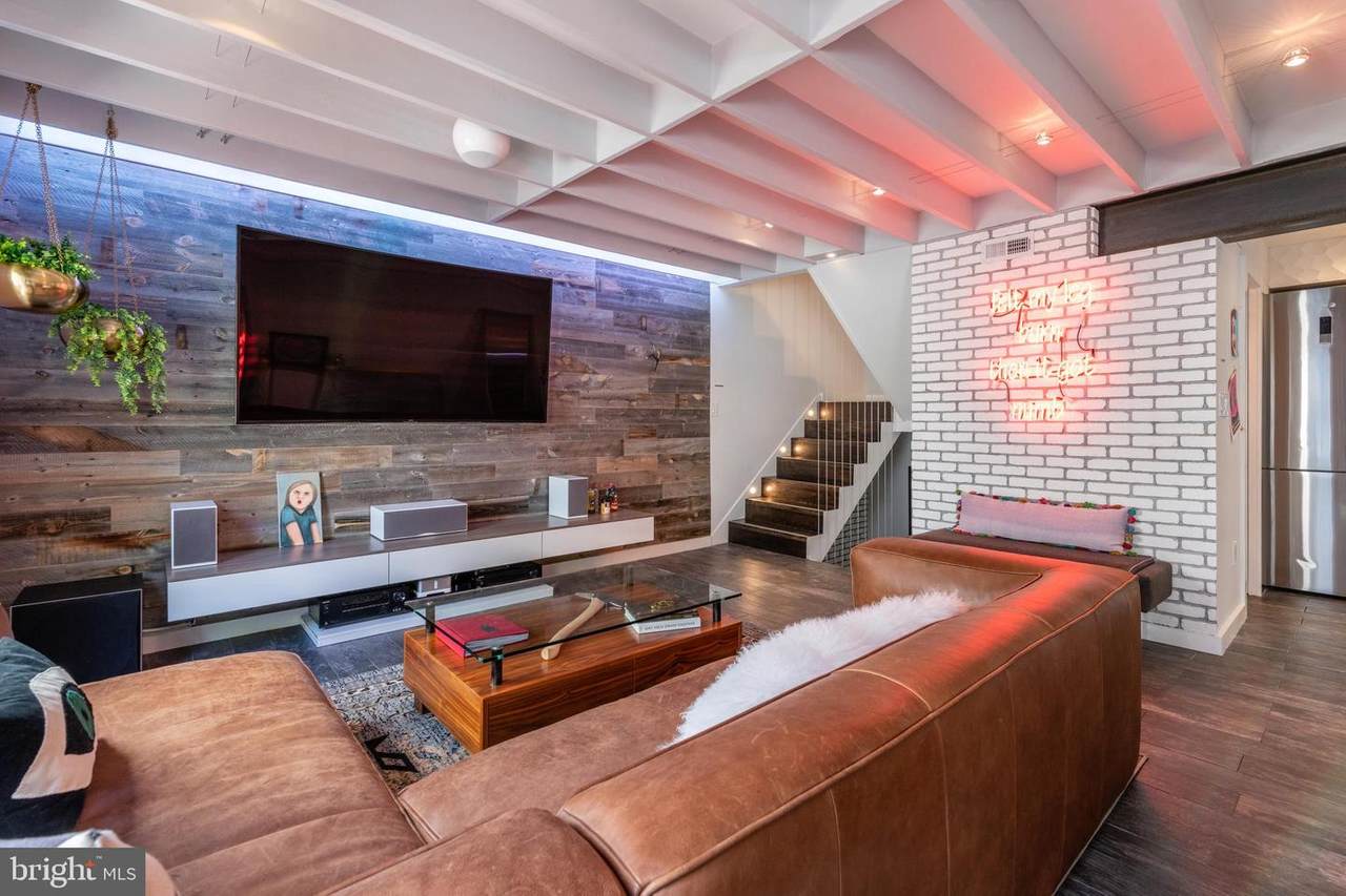 900c 24TH Street - Photo 1