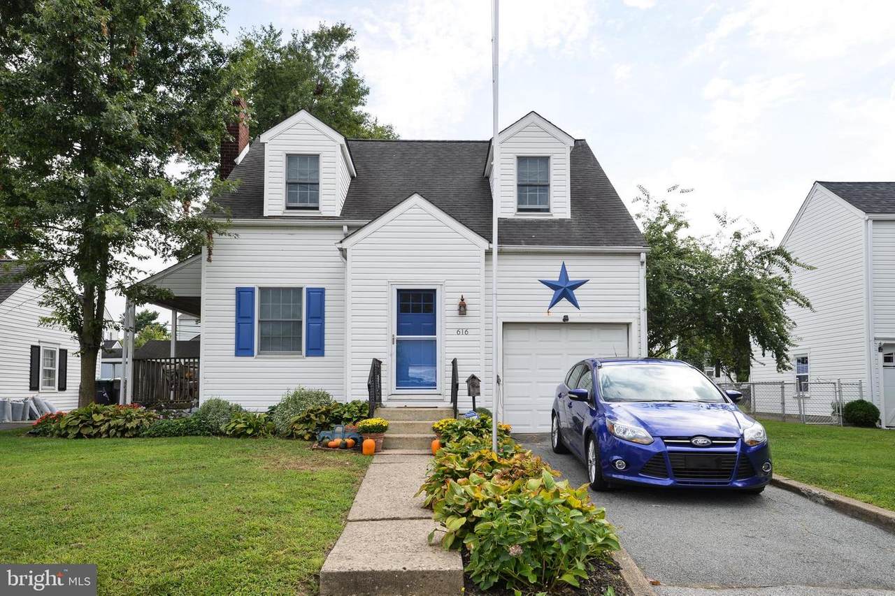 616 Boxwood Road - Photo 1