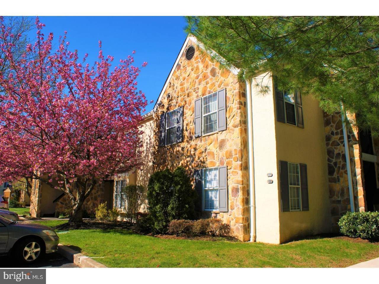 212 Valley Stream Lane - Photo 1
