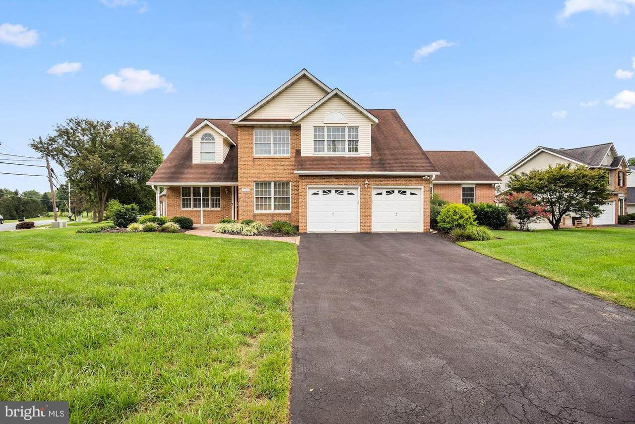7105 Norris Avenue - Photo 1