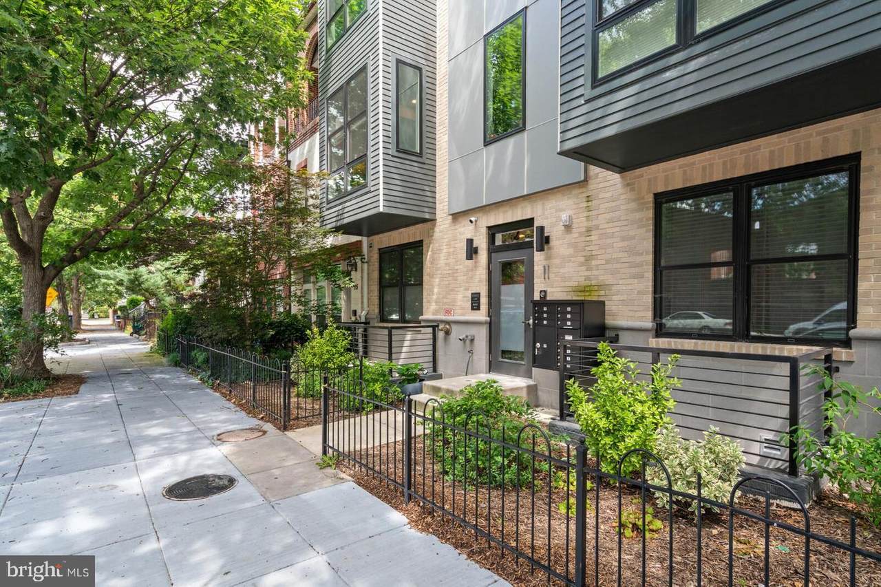 11 15TH Street - Photo 1