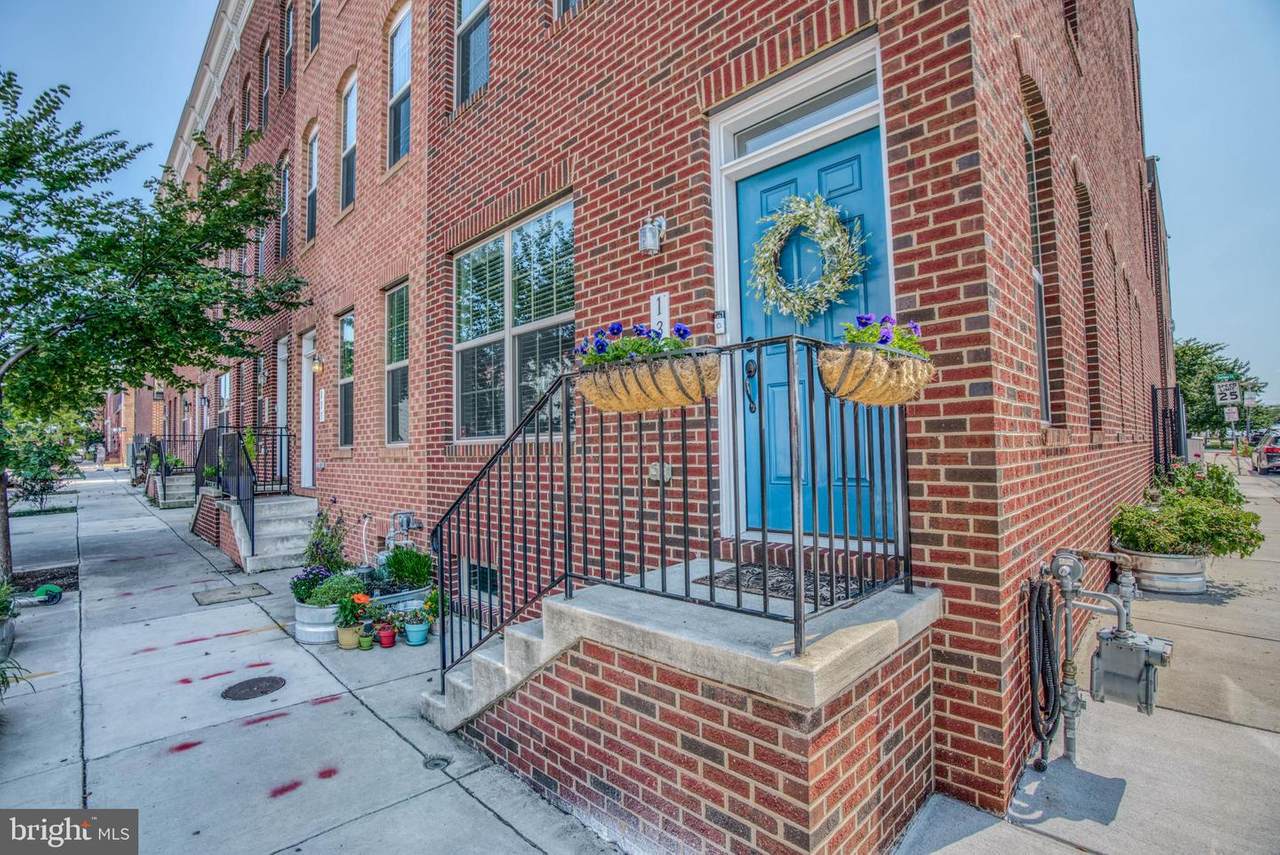 135 Fort Avenue - Photo 1