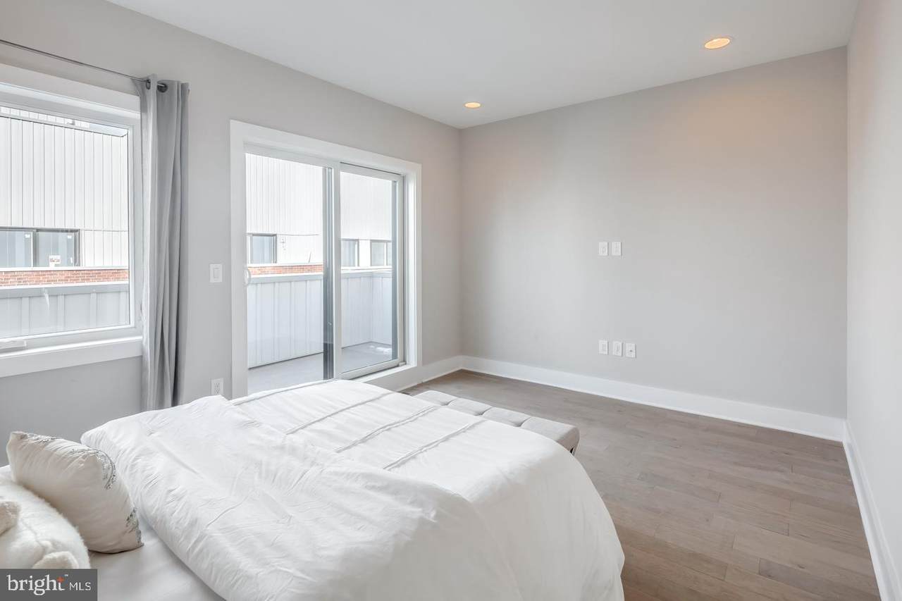 632 5TH Street - Photo 1