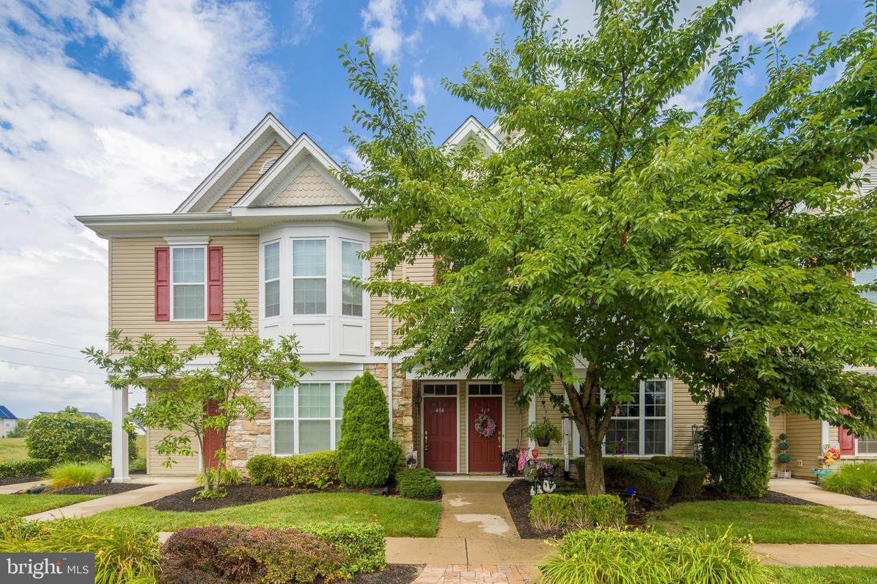 404 Degas Court - Photo 1