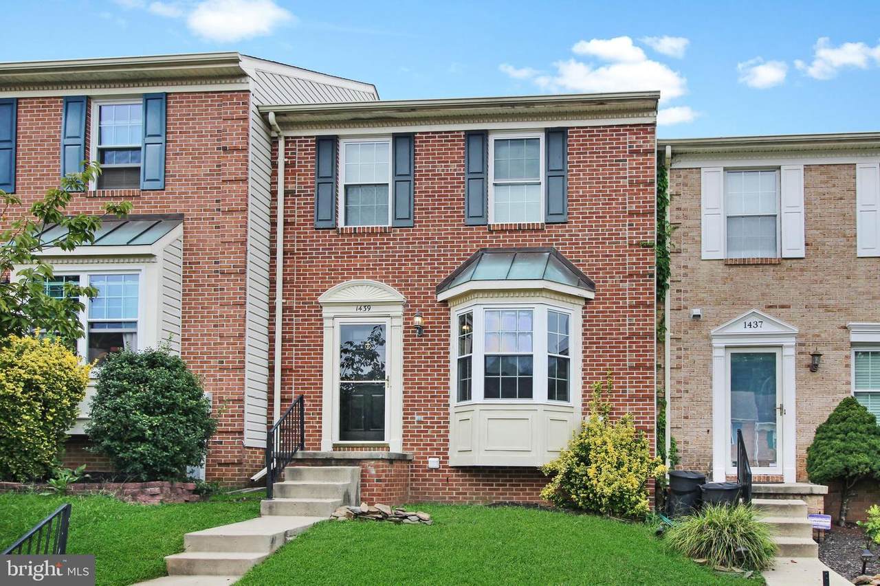 1439 Primrose Place - Photo 1