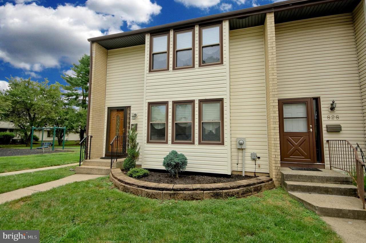 827 Jamestown Road - Photo 1