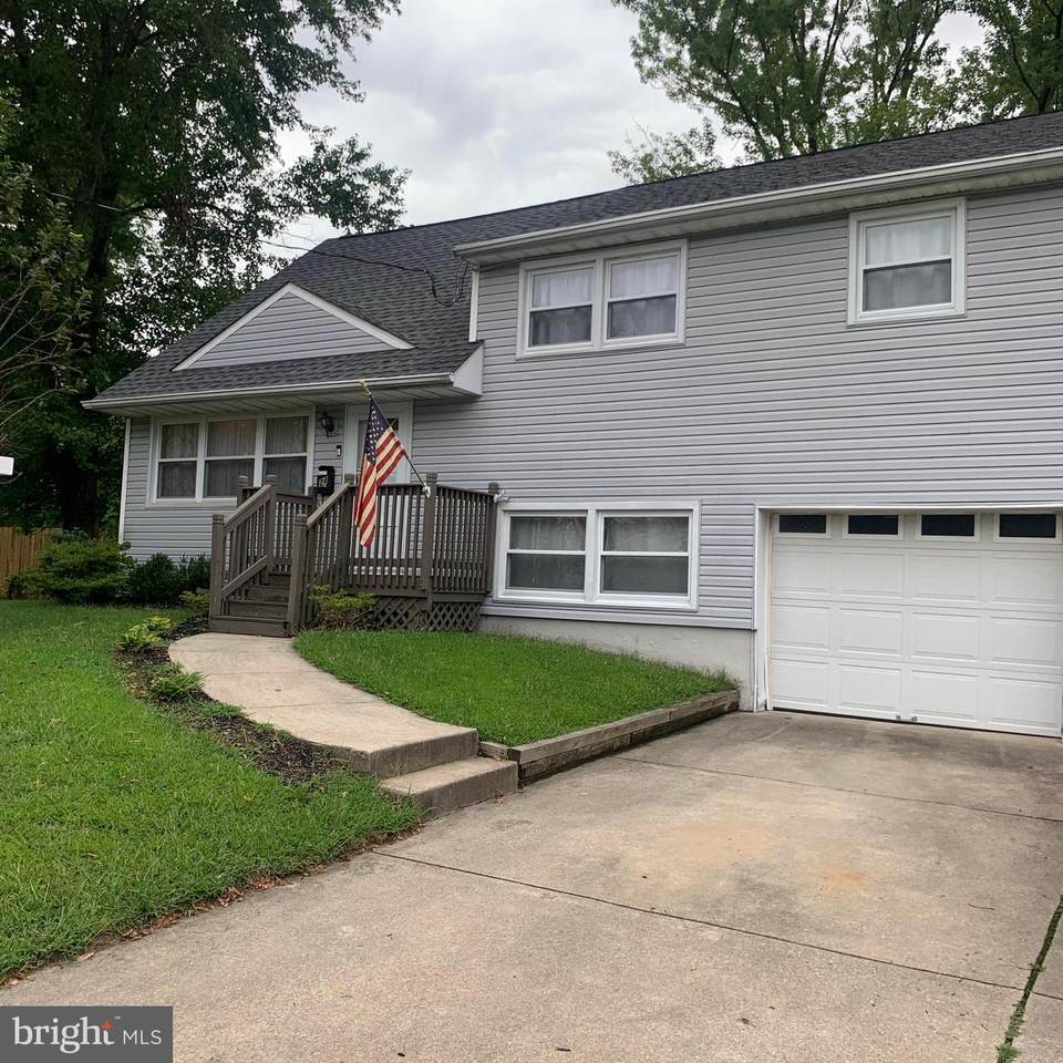 24 Rondon Avenue - Photo 1