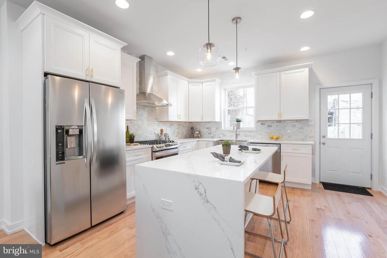 1240 Ellsworth Street - Photo 1
