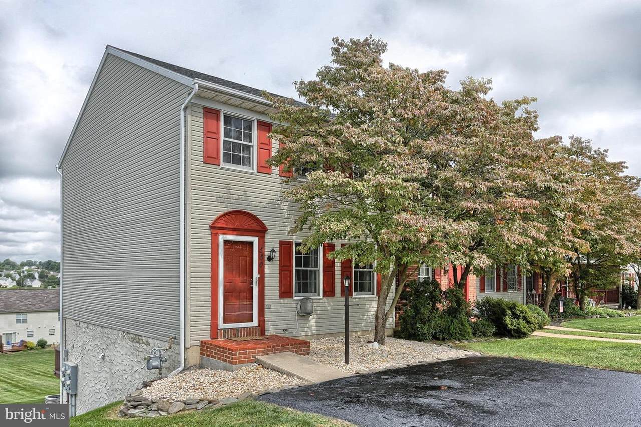 550 Robin Hill Circle - Photo 1