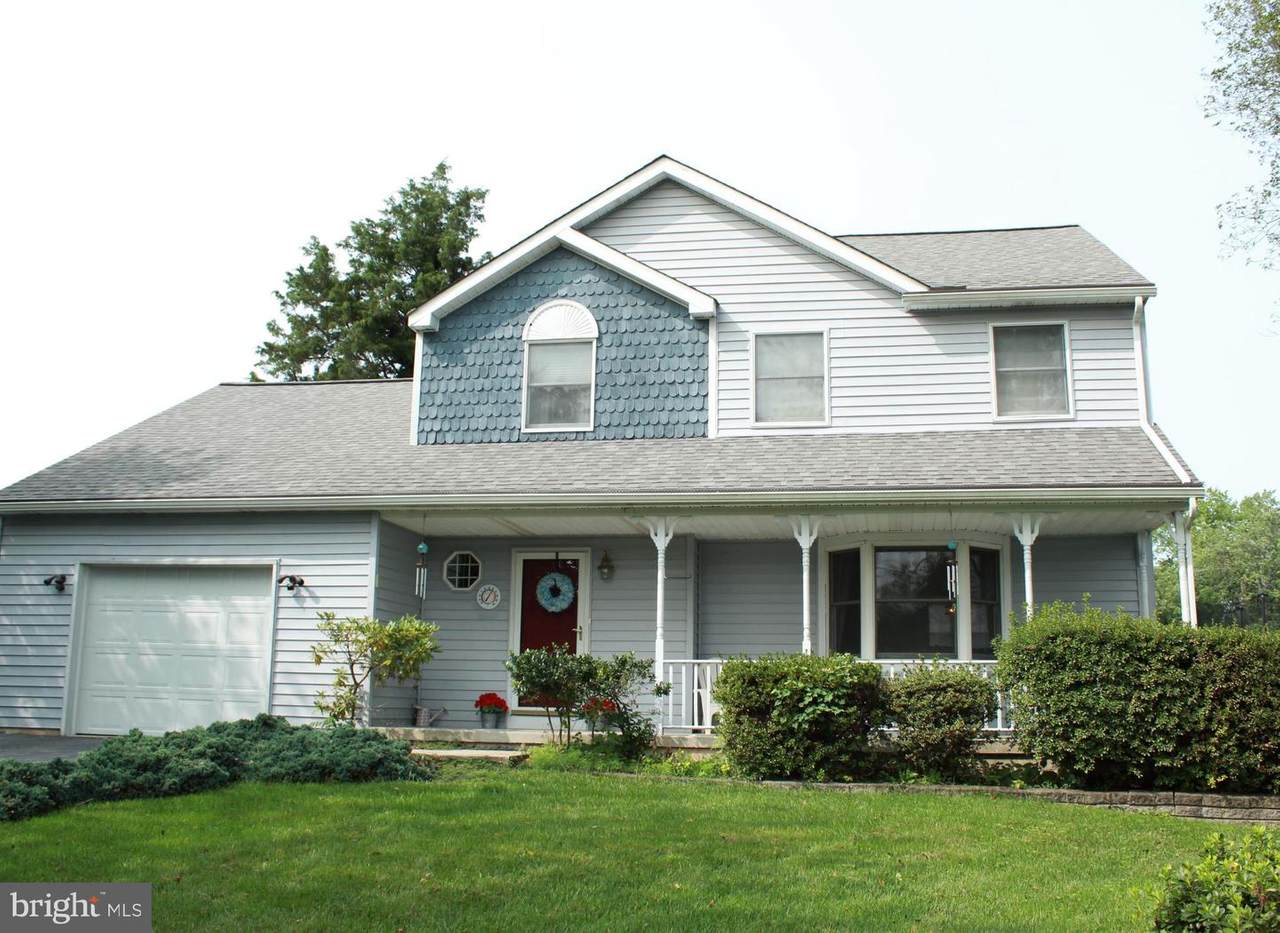 7 Philip Court - Photo 1
