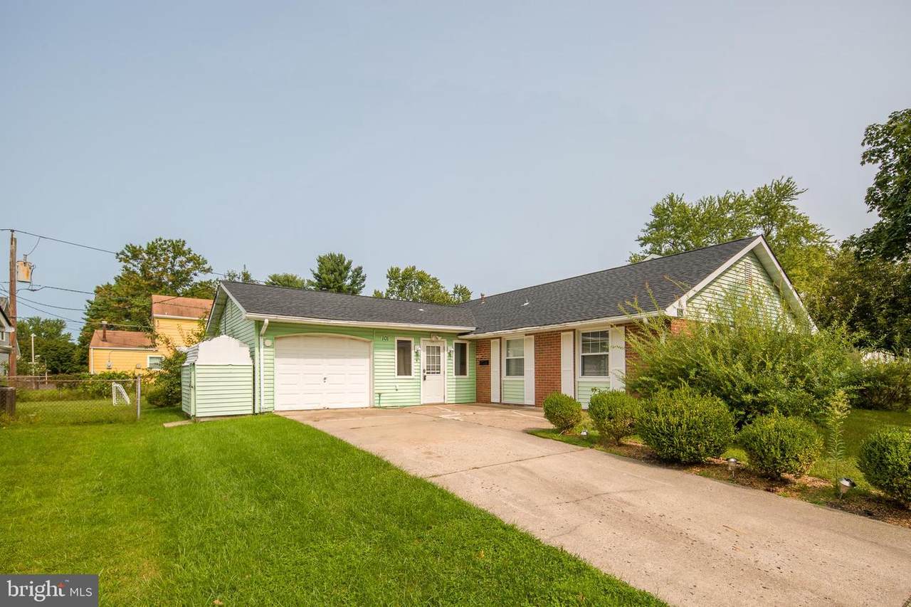 101 Middlebury Lane - Photo 1