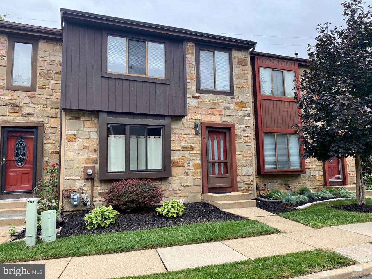 10 Crawford Court - Photo 1