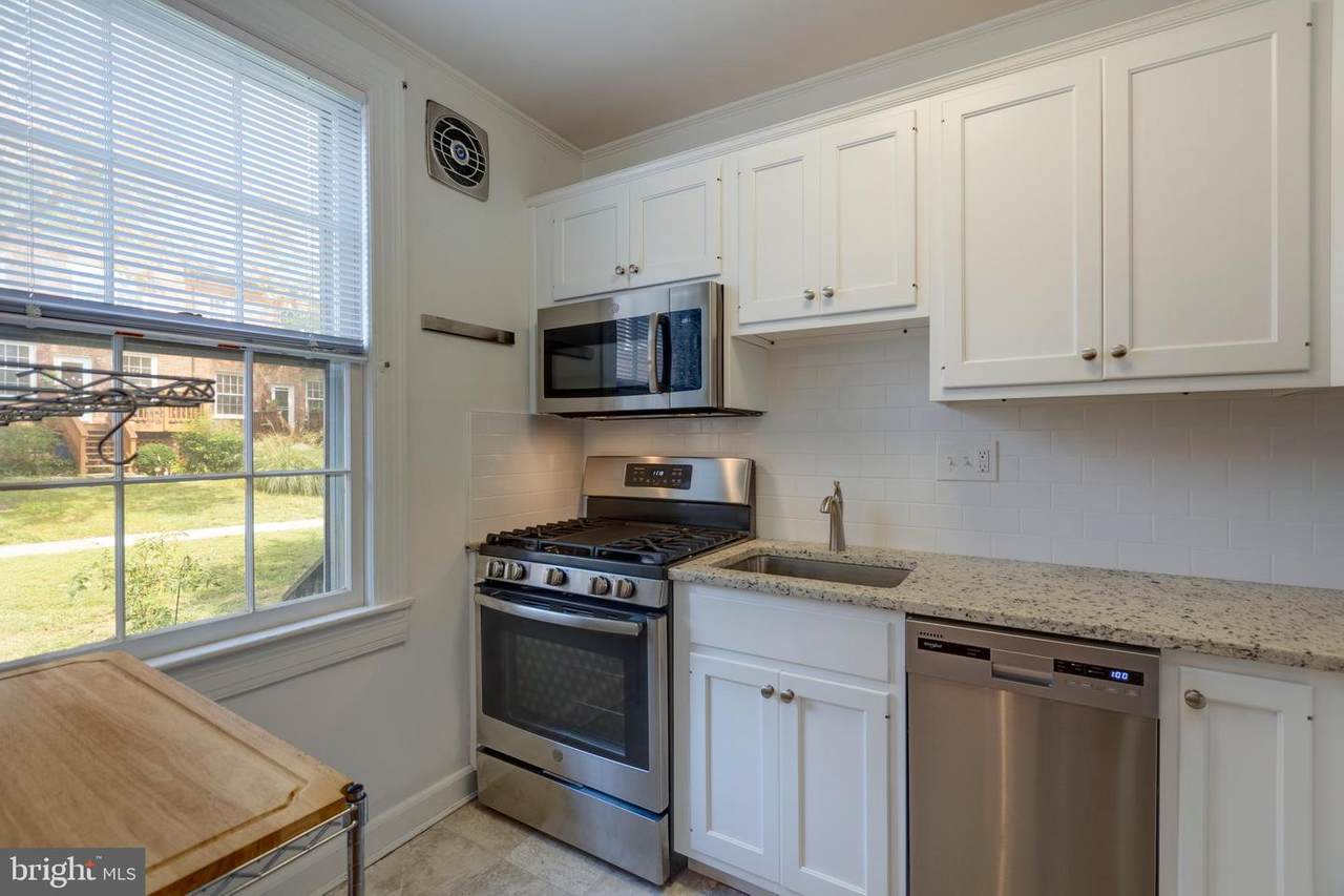 1401 Edgewood Street - Photo 1