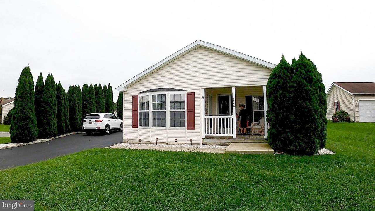 226 Persimmon Cir W - Photo 1