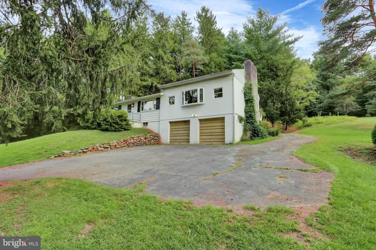 4009 Back Road - Photo 1