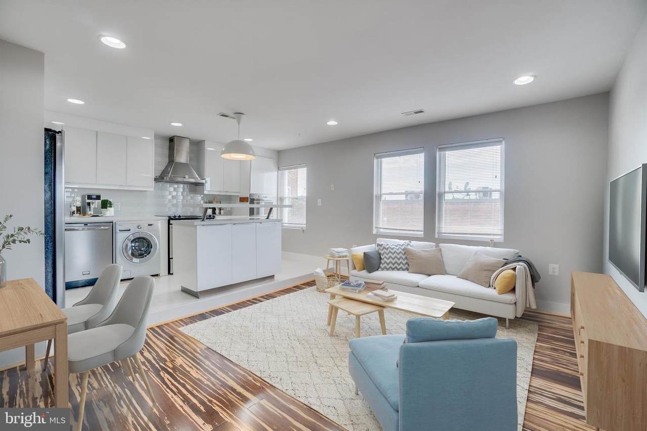 1220 Holbrook Terrace - Photo 1