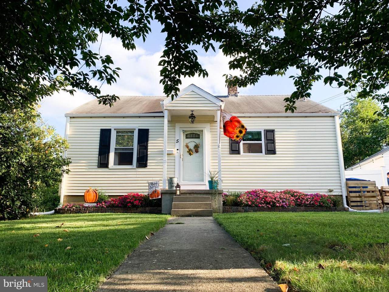 5 Rose Lane - Photo 1