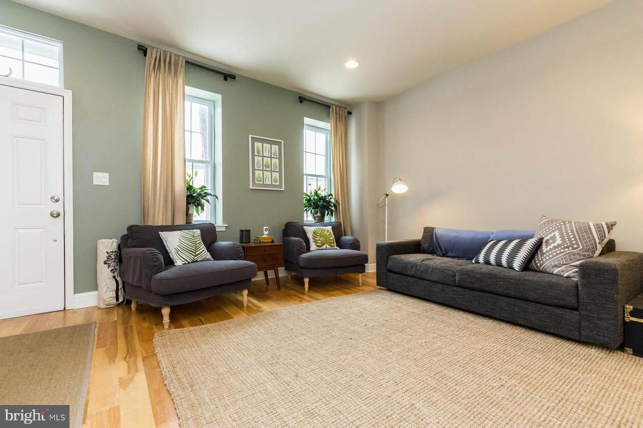 318 Richmond Street - Photo 1