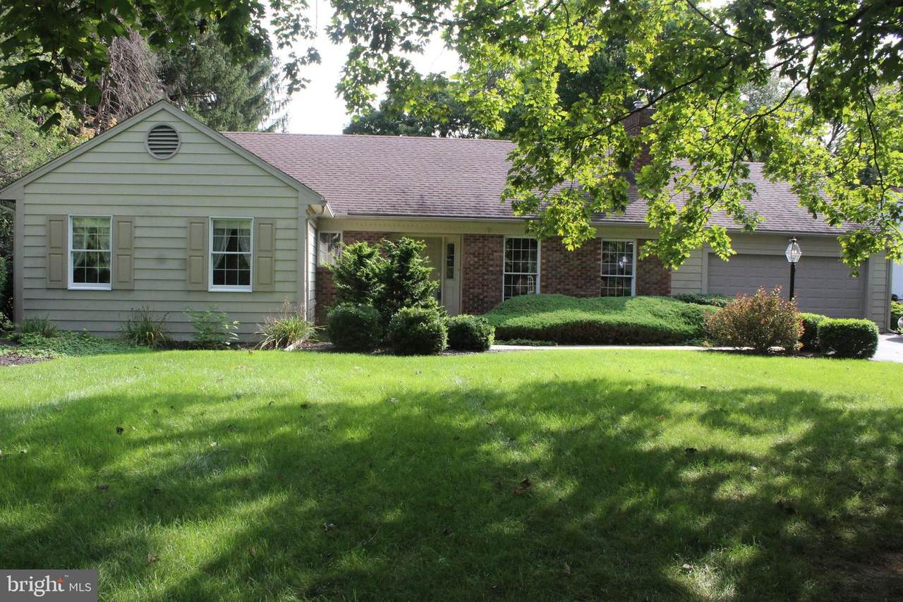 1869 Beverly Drive - Photo 1