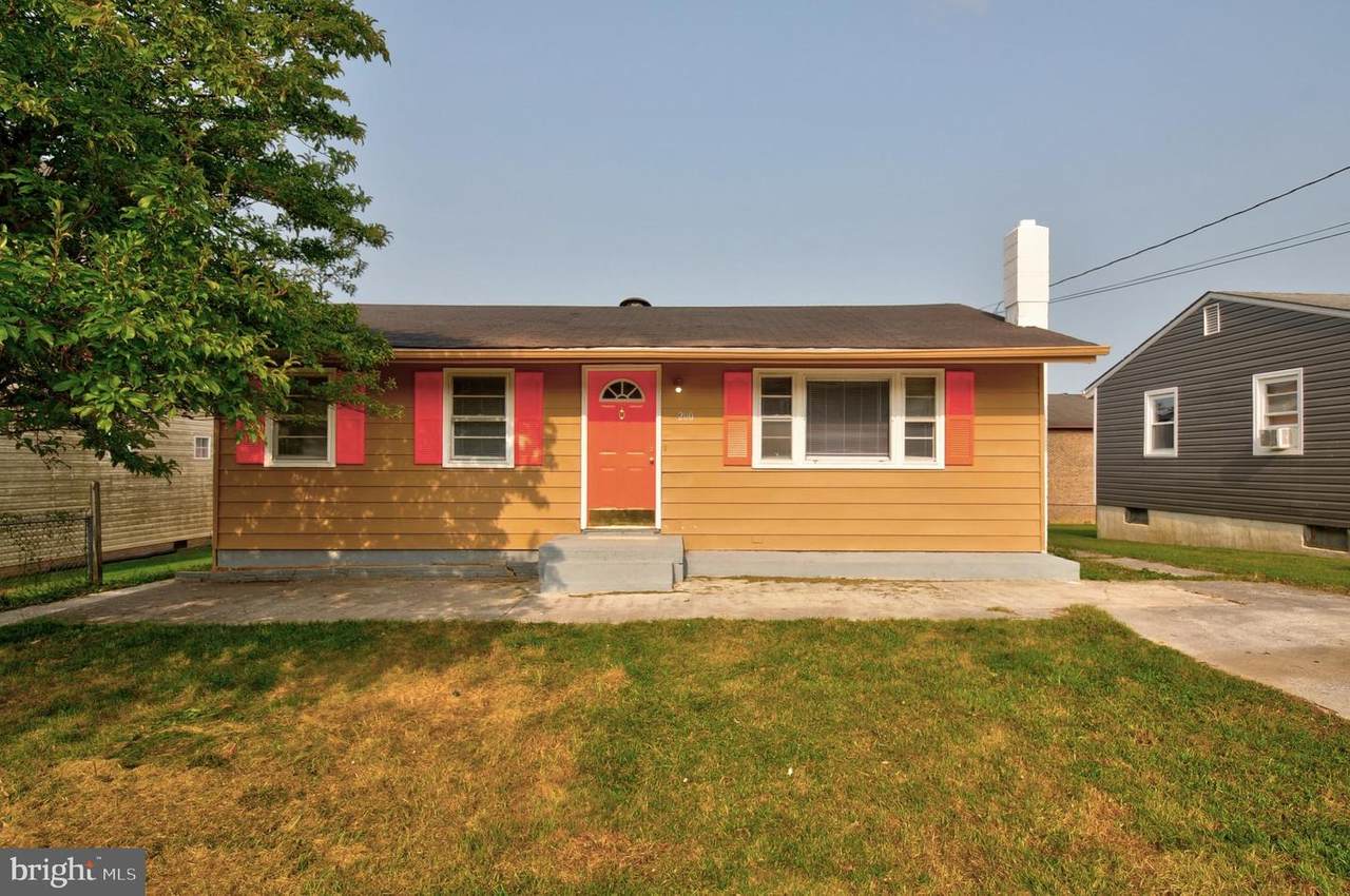 200 Eberly Street - Photo 1