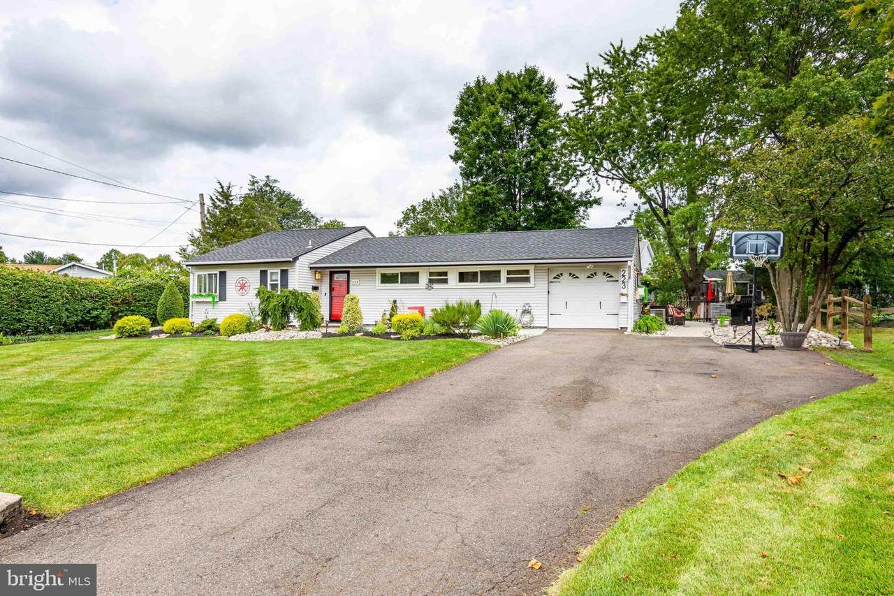 223 Kendall Road - Photo 1