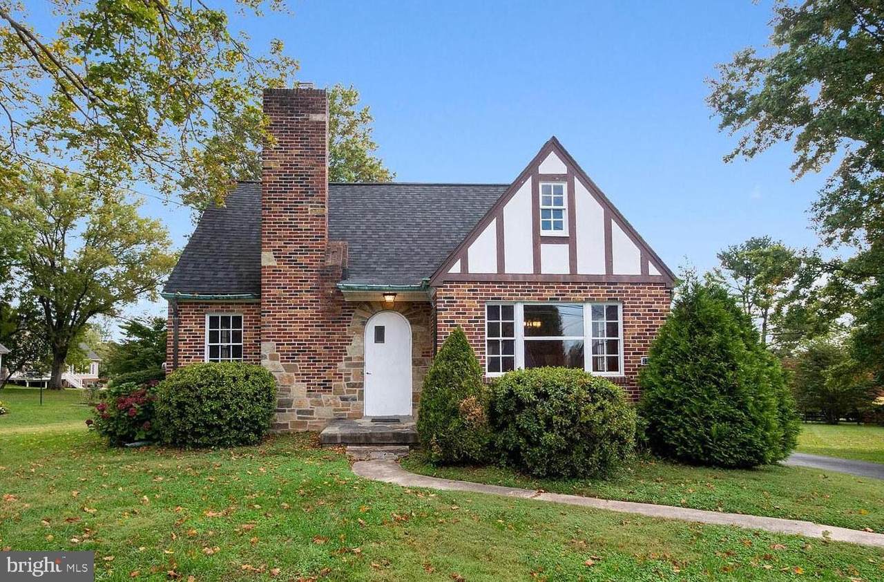 23811 Woodfield Road - Photo 1