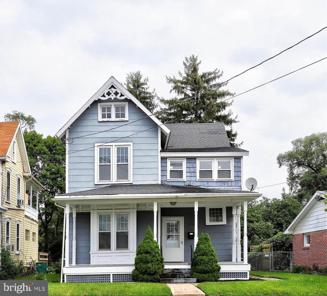 455 East King - Photo 1