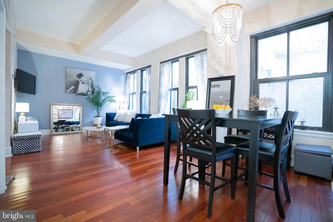 1500 Chestnut Street - Photo 1