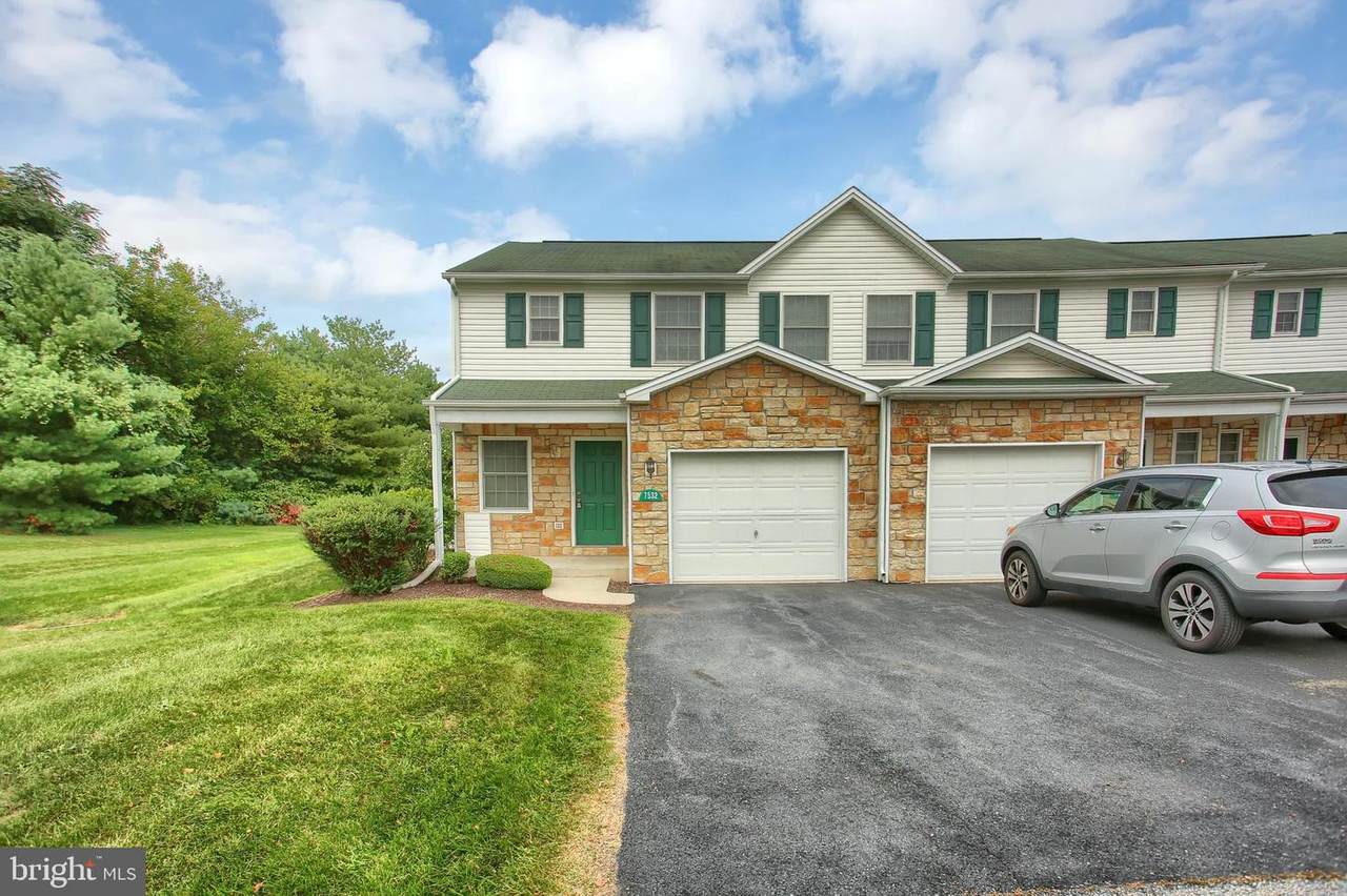 7532 Clover Lee Boulevard - Photo 1
