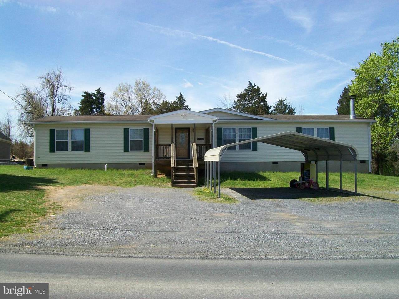 1545 Hahns Lane - Photo 1