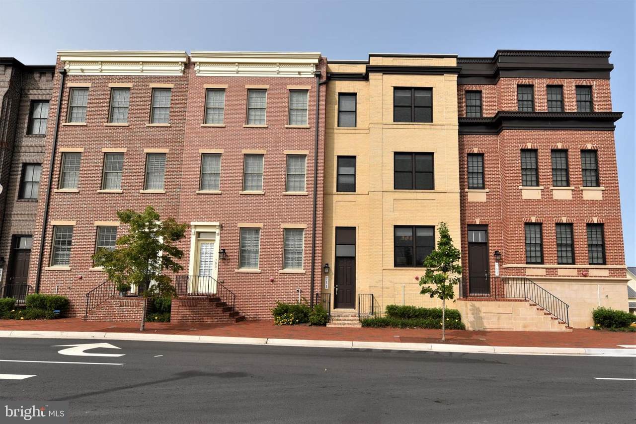 711 Monroe Street - Photo 1