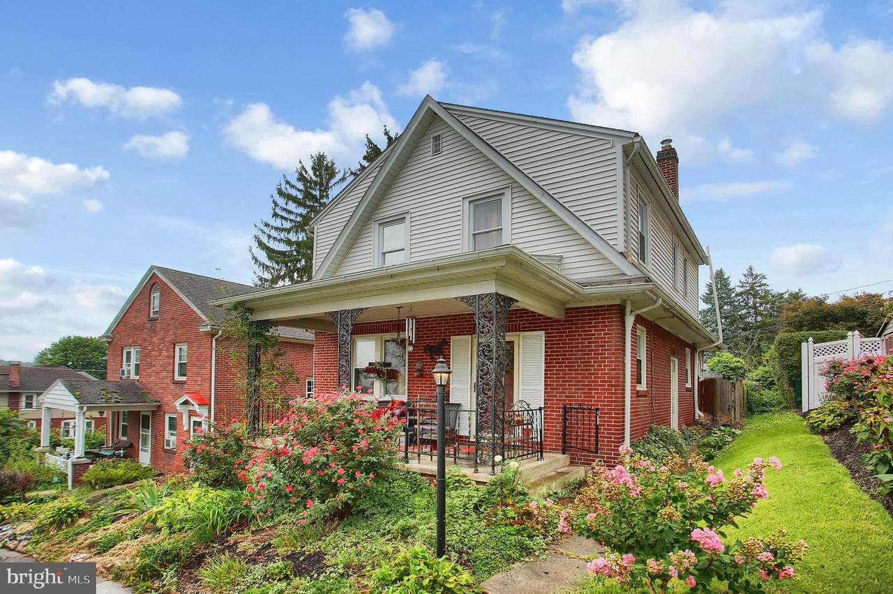 108 31ST Street - Photo 1