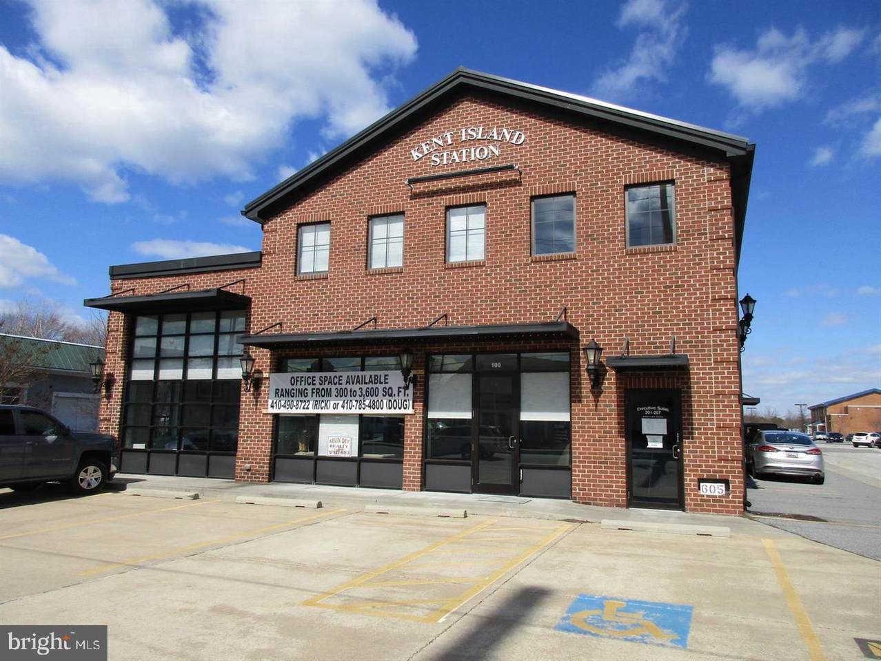 605 Main Street - Photo 1